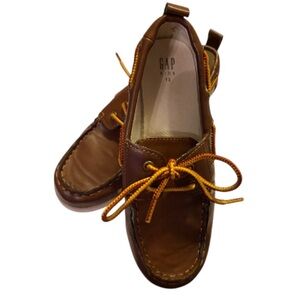 ♥️$5 SALE♥️GAP Kids Leather Boat Shoes Size 13
